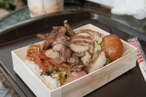 Read more about the article 滷肉飯：台灣國民美食介紹與獨家食譜