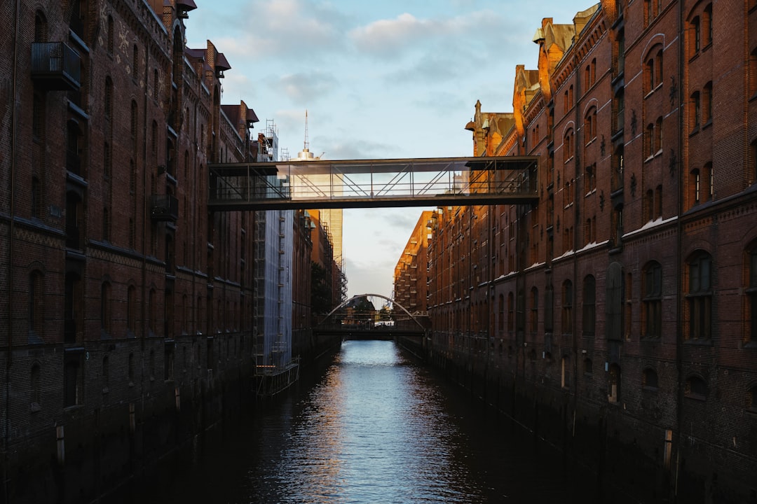 You are currently viewing 丹麥 – 以自行車友善城市和童話小鎮哥本哈根聞名，融合現代設計與悠閒生活方式，適合享受慢活旅程