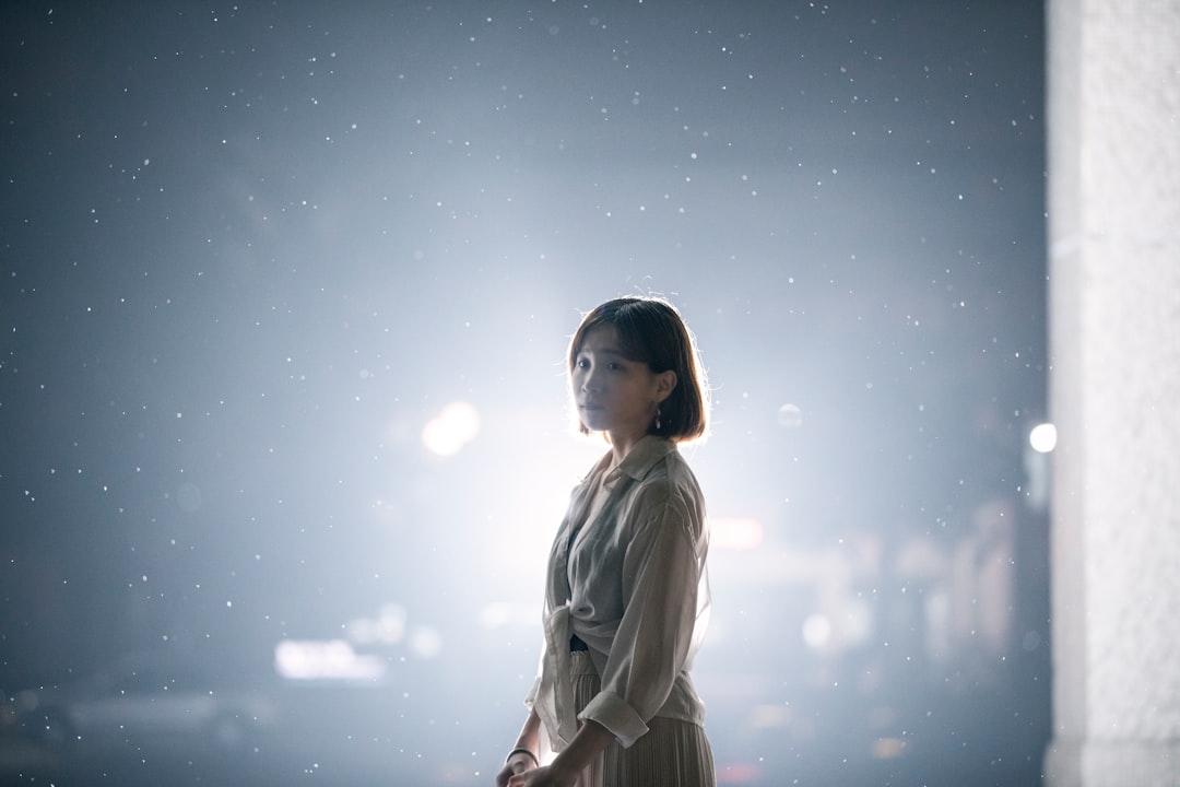 You are currently viewing 韓劇必看經典《迷霧》:女主播職場懸疑與婚姻危機