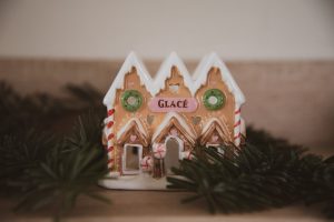 Read more about the article 【裝潢細清估價】懶人包:3分鐘搞懂收費標準,輕鬆預約不超支。