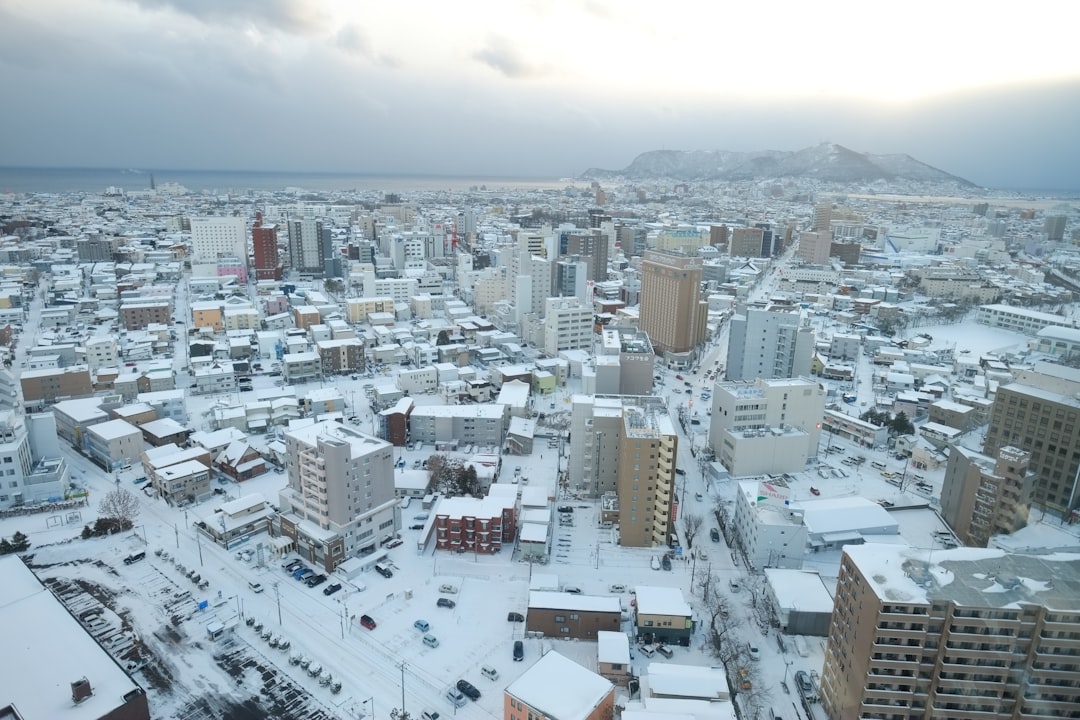 You are currently viewing 函館 — 百萬夜景與朝市海味饗宴：函館山俯瞰百萬夜景、函館朝市品嘗海鮮丼、元町洋館散策與五稜郭塔歷史巡禮