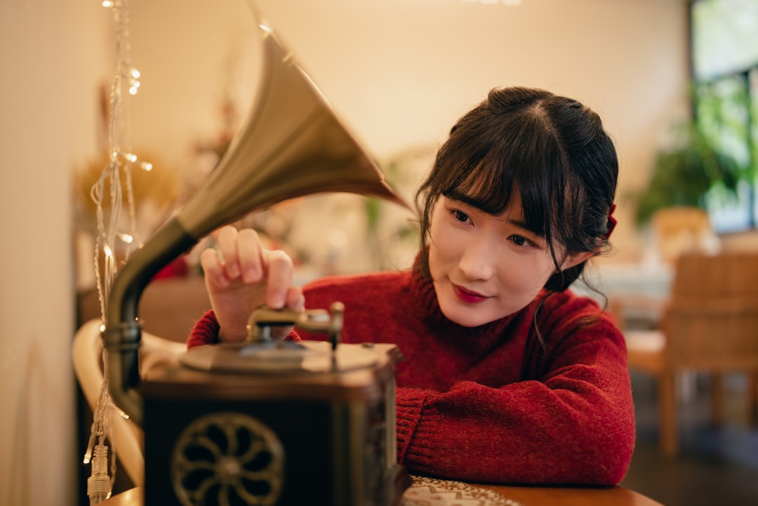 You are currently viewing Z世代票選：2025年日本爆紅歌手TOP10