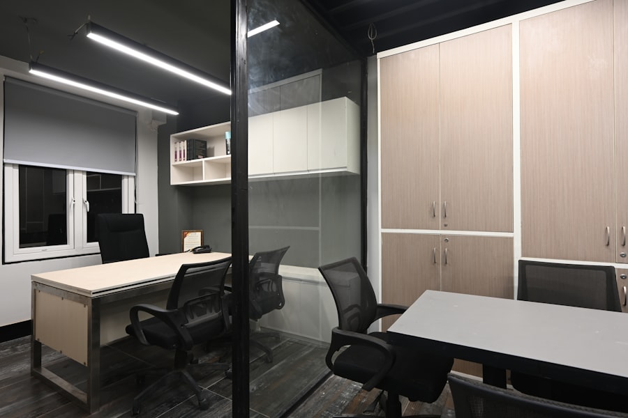 Photo small business office cost-saving