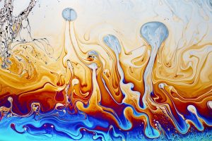 Read more about the article 油汙除垢清潔有什麼好方法？廚房頑垢怎麼處理最省力？