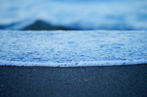 Read more about the article 發泡浪板亂丟難分解，違規棄置會留案底